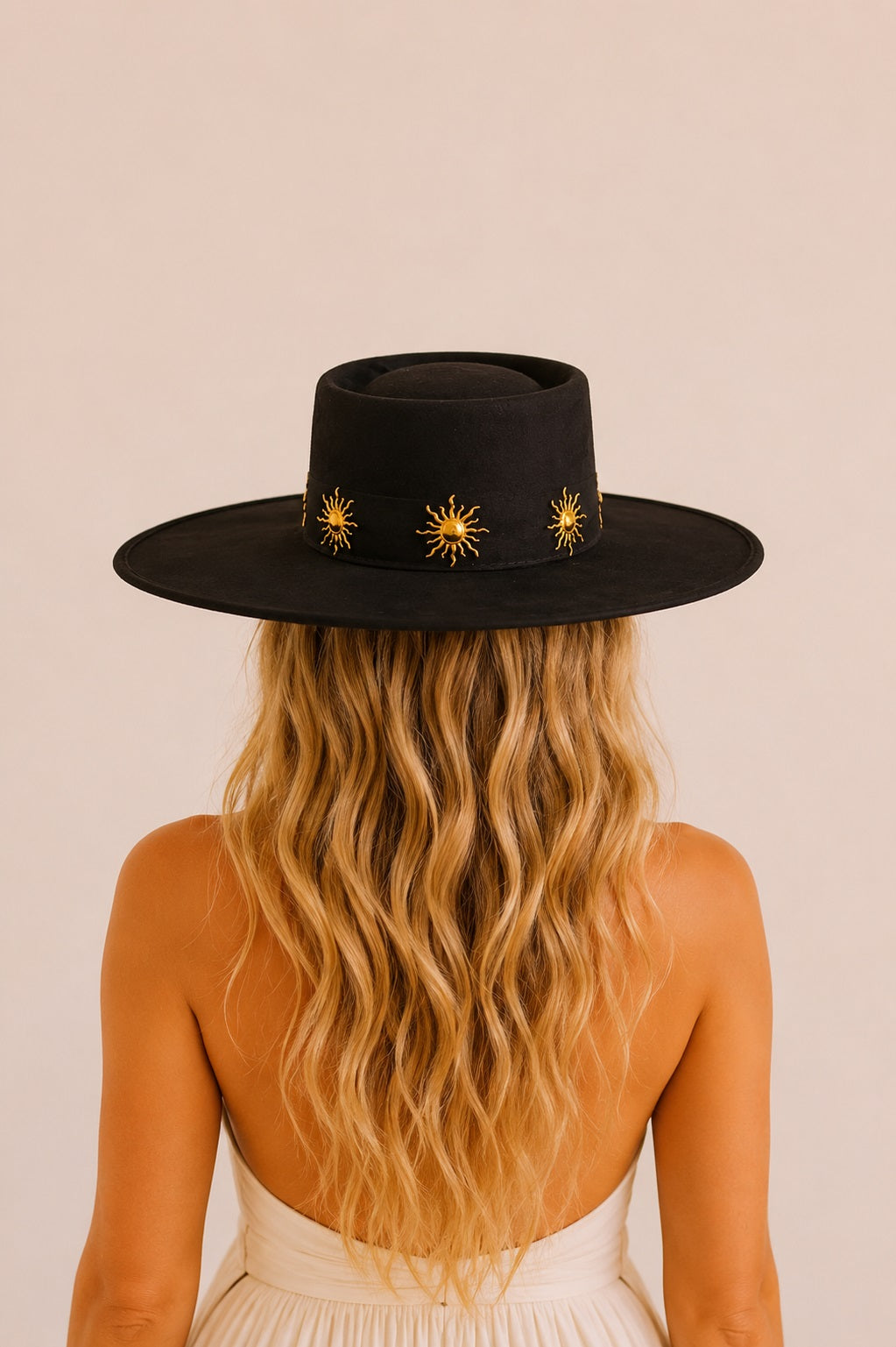 Merjan Telescope Crown Hat - Black