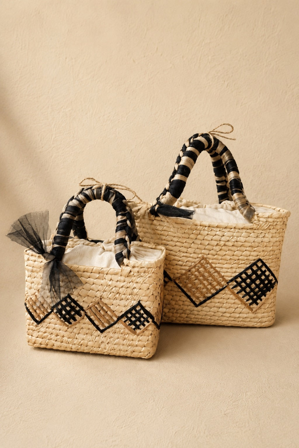 Costa Noir Tote