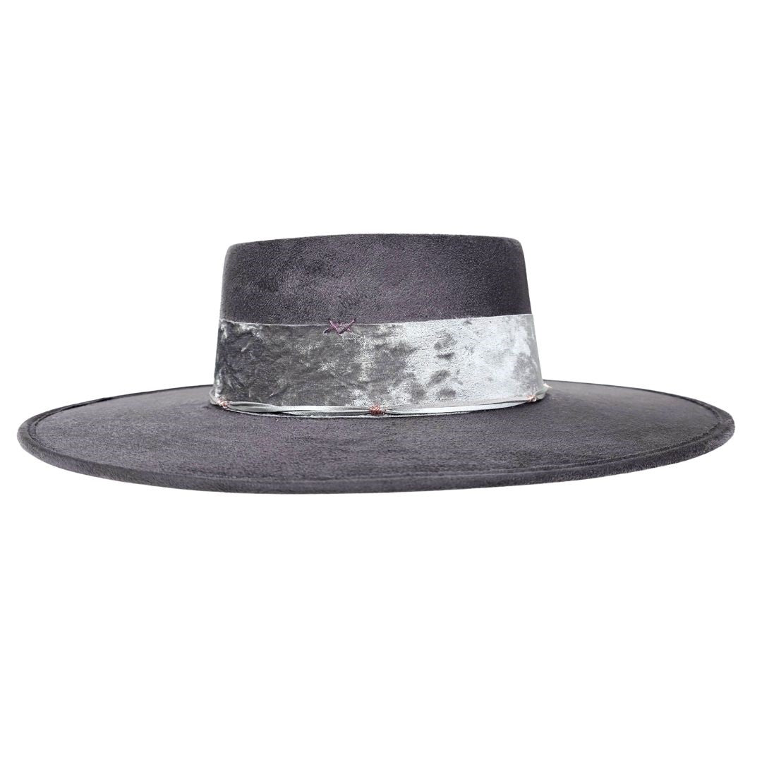 Journee Telescope Crown Hat