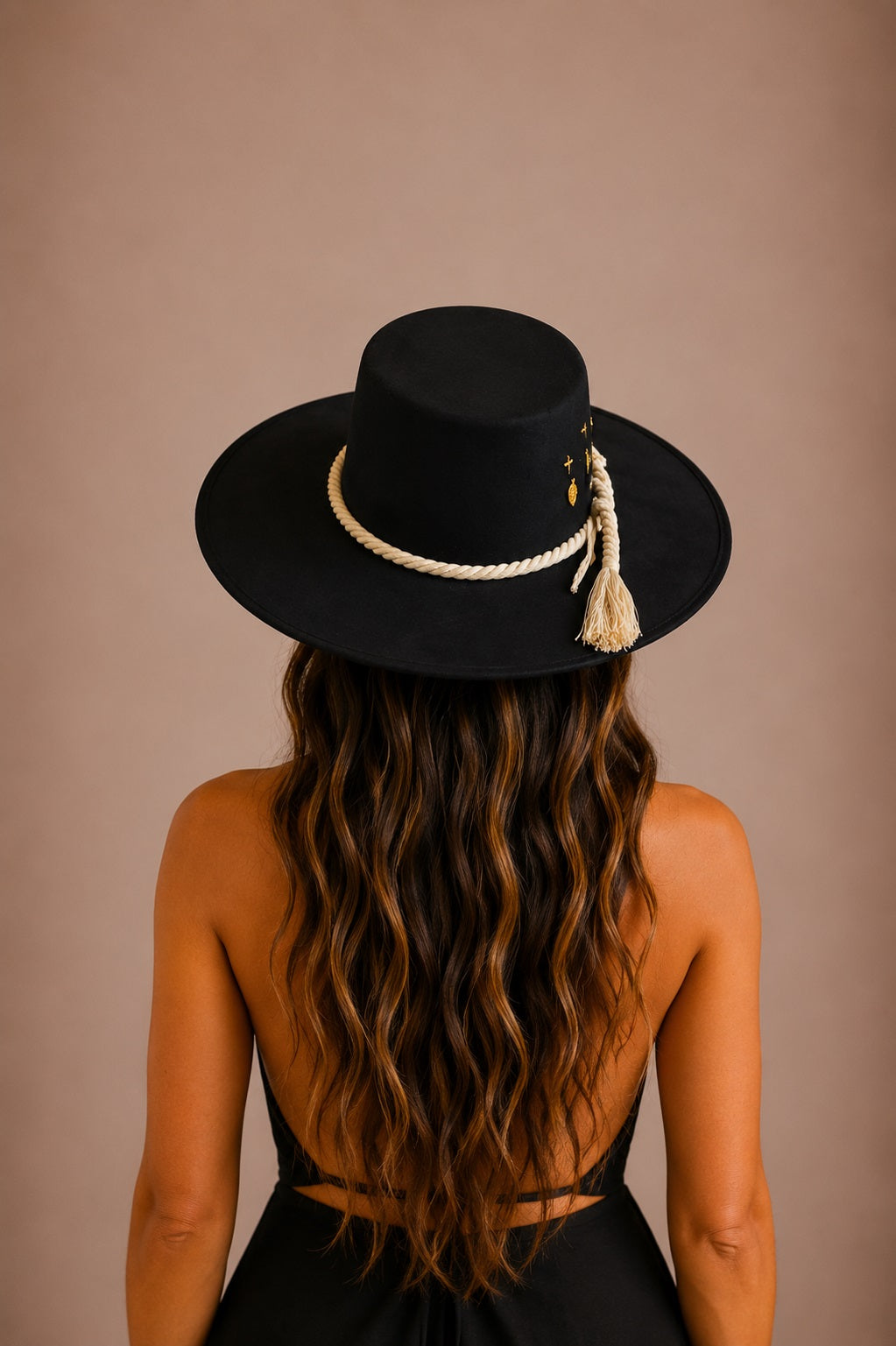 Amadis Boater Crown Hat - Black