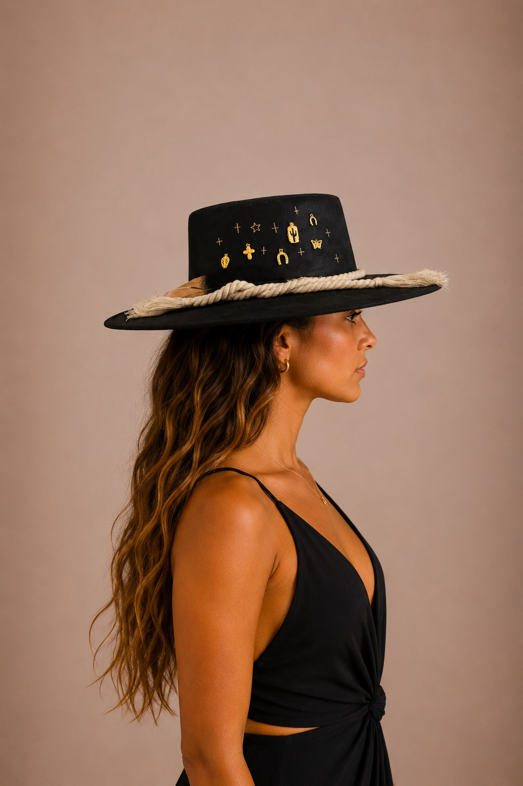 Amadis Boater Crown Hat - Black