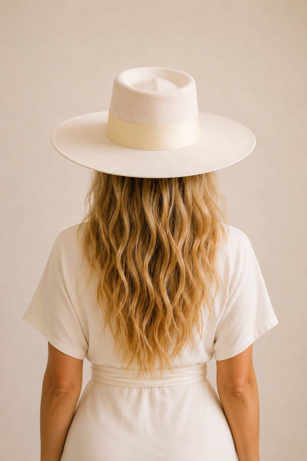 Devika Straw Telescope Crown Hat